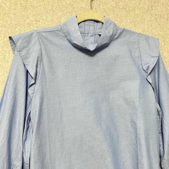 Everlane Ruffle Shoulder Mock Neck Blouse Top NWT Size 2 Light Blue Office - Picture 4 of 10